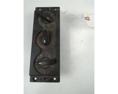 INTERNATIONAL 7400 HEATER CONTROL