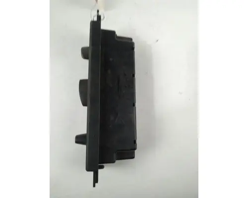 INTERNATIONAL 7400 HEATER CONTROL