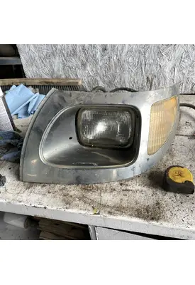 INTERNATIONAL 7400 Headlamp Assembly