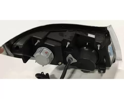 INTERNATIONAL 7400 Headlamp Assembly