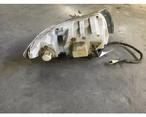 INTERNATIONAL 7400 Headlamp Assembly