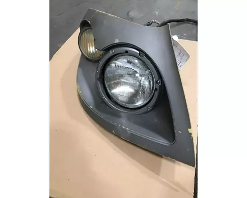 INTERNATIONAL 7400 Headlamp Assembly