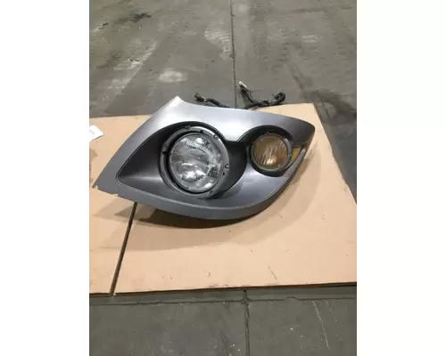 INTERNATIONAL 7400 Headlamp Assembly