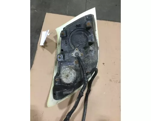 INTERNATIONAL 7400 Headlamp Assembly