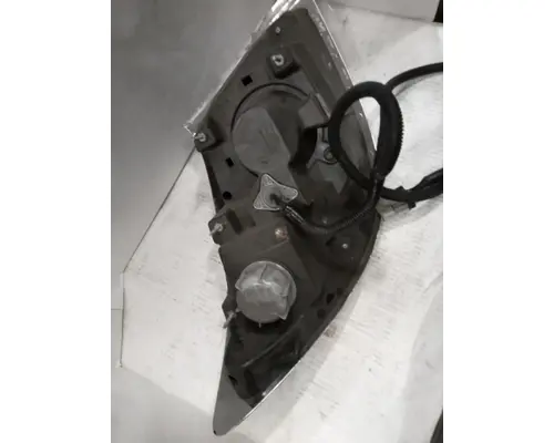 INTERNATIONAL 7400 Headlamp Assembly