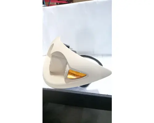 INTERNATIONAL 7400 Headlamp Assembly