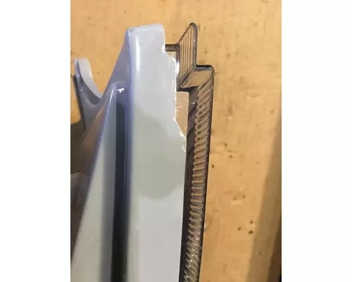 INTERNATIONAL 7400 Headlamp Assembly