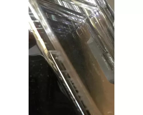 INTERNATIONAL 7400 Headlamp Assembly