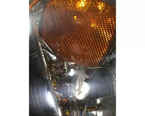 INTERNATIONAL 7400 Headlamp Assembly