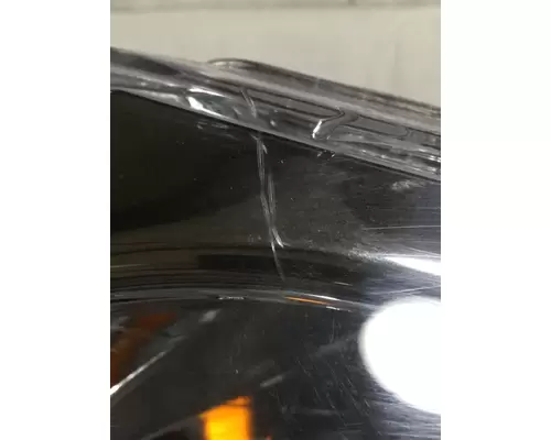 INTERNATIONAL 7400 Headlamp Assembly