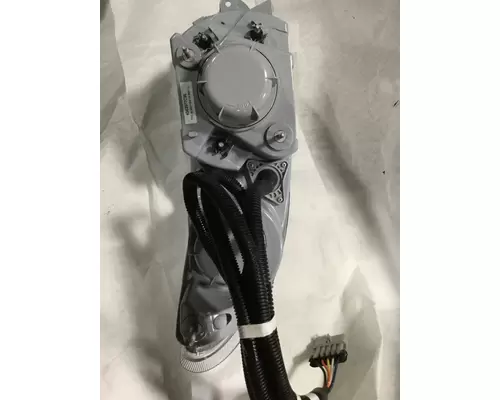 INTERNATIONAL 7400 Headlamp Assembly