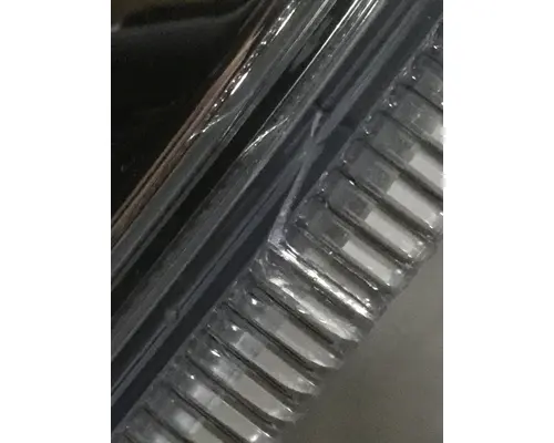 INTERNATIONAL 7400 Headlamp Assembly