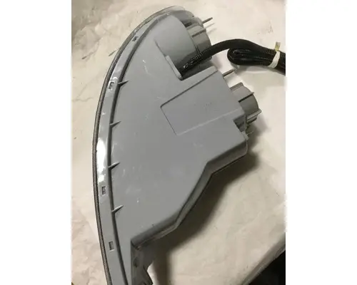 INTERNATIONAL 7400 Headlamp Assembly