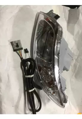 INTERNATIONAL 7400 Headlamp Assembly