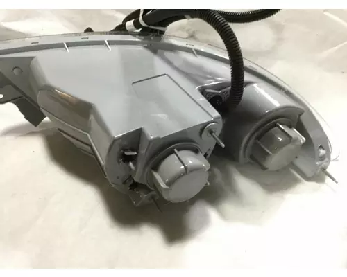 INTERNATIONAL 7400 Headlamp Assembly