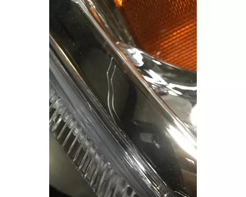INTERNATIONAL 7400 Headlamp Assembly