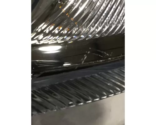 INTERNATIONAL 7400 Headlamp Assembly