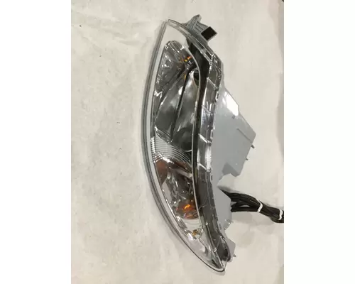INTERNATIONAL 7400 Headlamp Assembly