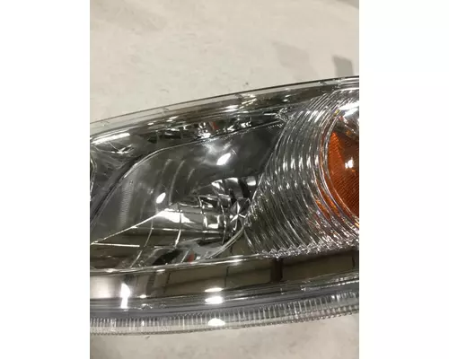 INTERNATIONAL 7400 Headlamp Assembly