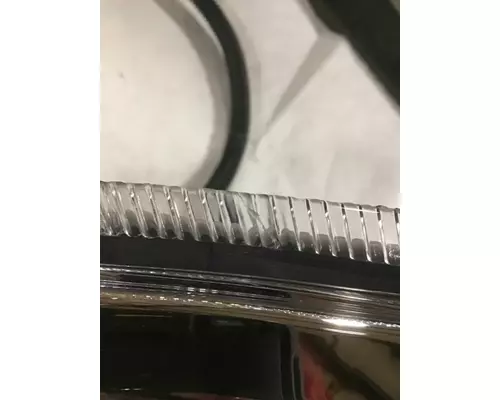 INTERNATIONAL 7400 Headlamp Assembly