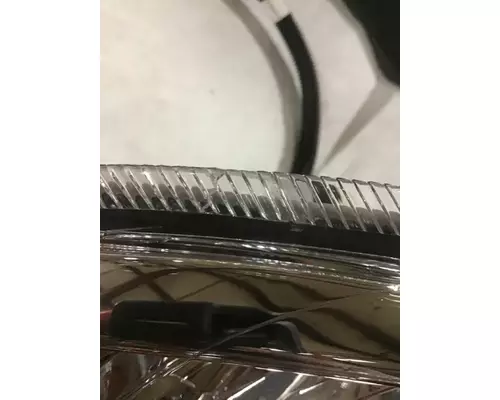 INTERNATIONAL 7400 Headlamp Assembly