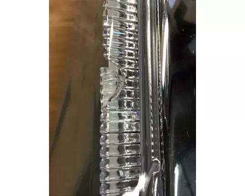 INTERNATIONAL 7400 Headlamp Assembly