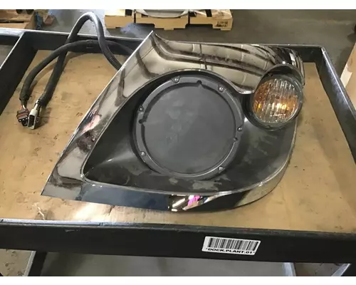 INTERNATIONAL 7400 Headlamp Assembly