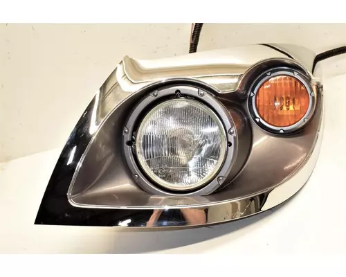 INTERNATIONAL 7400 Headlight