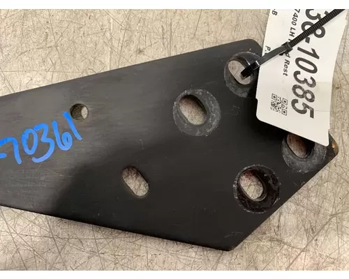 INTERNATIONAL 7400 Hood Hinge