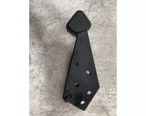 INTERNATIONAL 7400 Hood Hinge