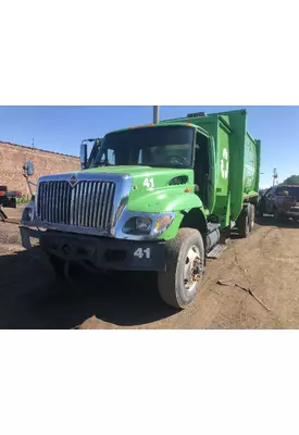 INTERNATIONAL 7400 Hood