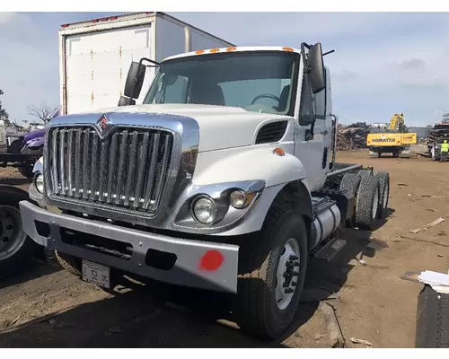 INTERNATIONAL 7400 Hood