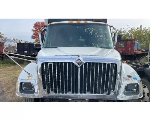 INTERNATIONAL 7400 Hood