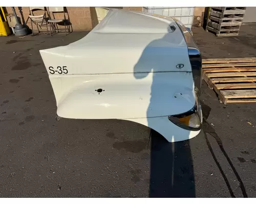 INTERNATIONAL 7400 Hood