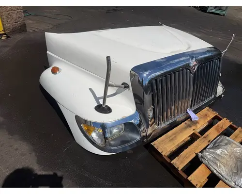 INTERNATIONAL 7400 Hood
