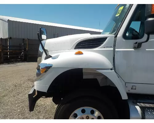 INTERNATIONAL 7400 Hood