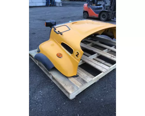 INTERNATIONAL 7400 Hood