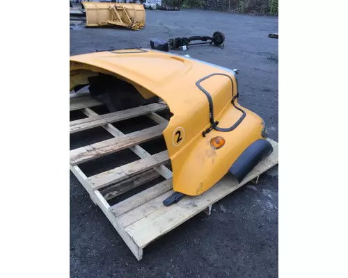INTERNATIONAL 7400 Hood