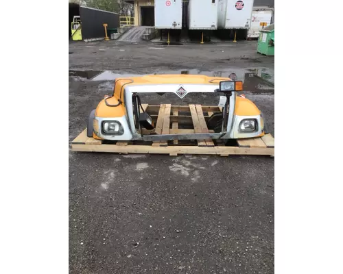 INTERNATIONAL 7400 Hood