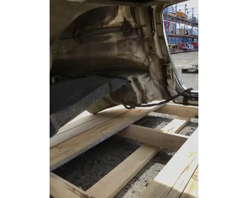 INTERNATIONAL 7400 Hood