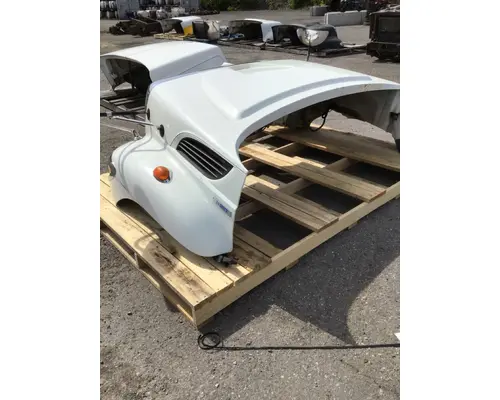 INTERNATIONAL 7400 Hood