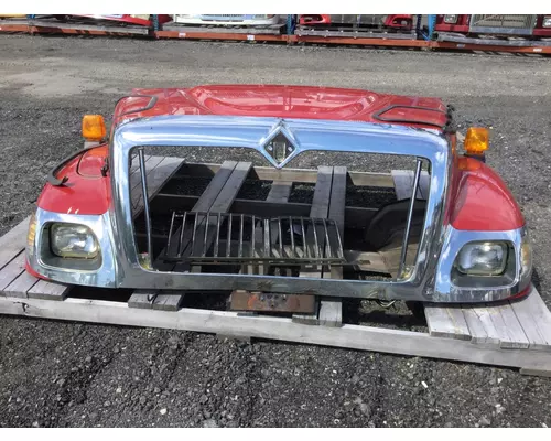 INTERNATIONAL 7400 Hood