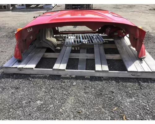 INTERNATIONAL 7400 Hood