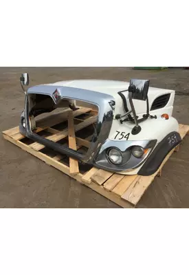 INTERNATIONAL 7400 Hood
