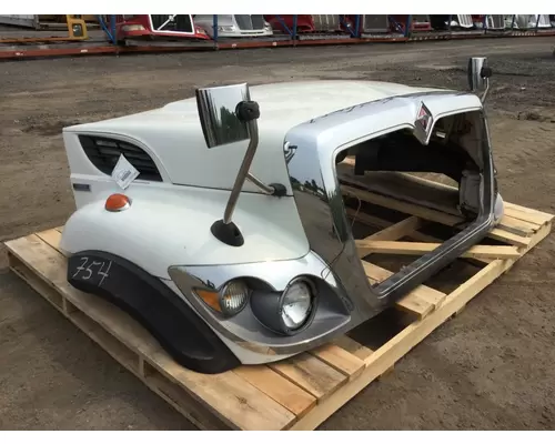INTERNATIONAL 7400 Hood