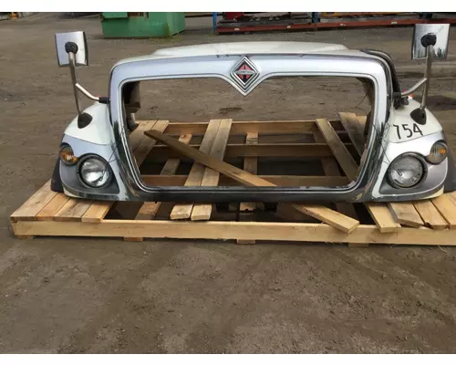INTERNATIONAL 7400 Hood