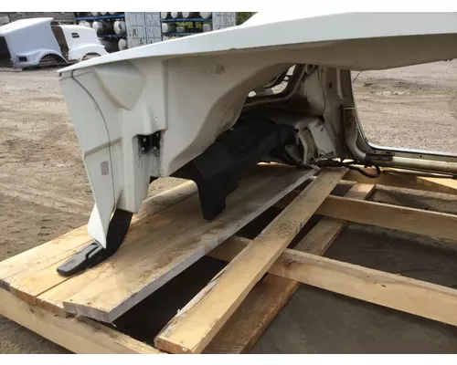 INTERNATIONAL 7400 Hood