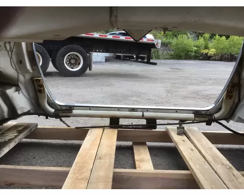 INTERNATIONAL 7400 Hood