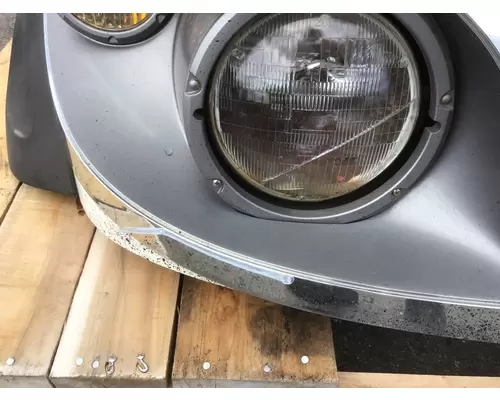 INTERNATIONAL 7400 Hood