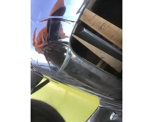 INTERNATIONAL 7400 Hood